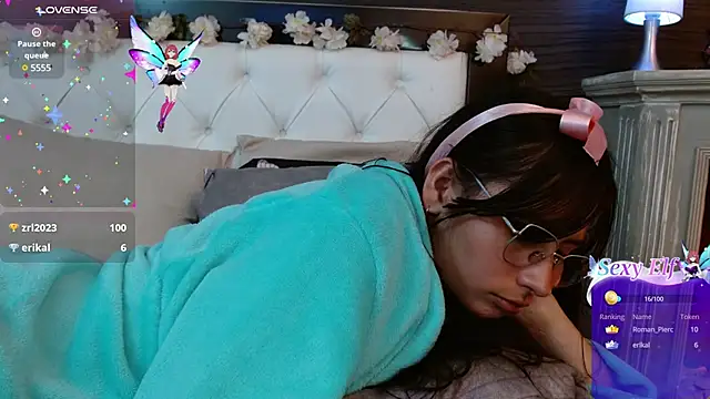 Snapshot of NayeCloud chatting on 03-20-25, 06:52 NayeCloud online show from 03-20-25, 06:52