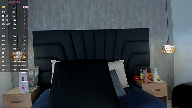 Sabrina Lennox online show from 03-22-25, 01:43