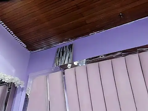 Sasha Petitte online show from 12-17-25, 03:44