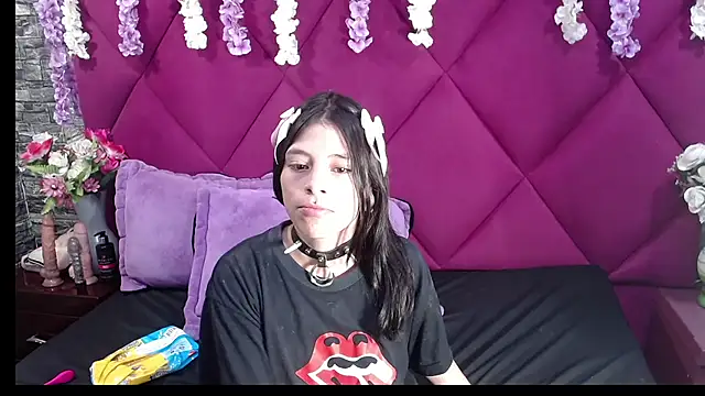 Sasha Petitte online show from 03-03-25, 03:27