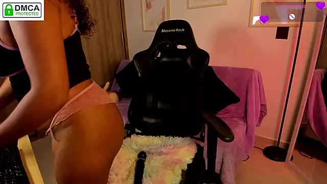 aleja montiel   online show from 11-06-25, 12:42