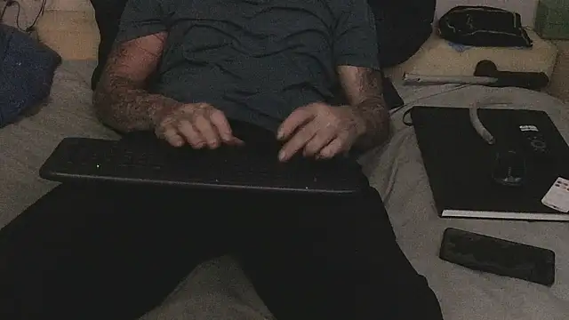 TheOneYouLove69 online show from 12-22-25, 07:30