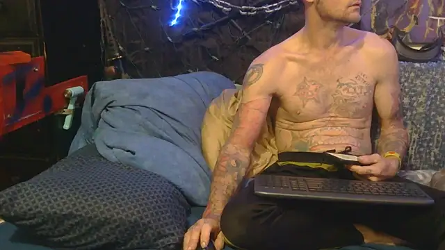 TheOneYouLove69 online show from 11-20-25, 09:15