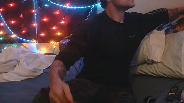 TheOneYouLove69 online show from 10-08-25, 04:47