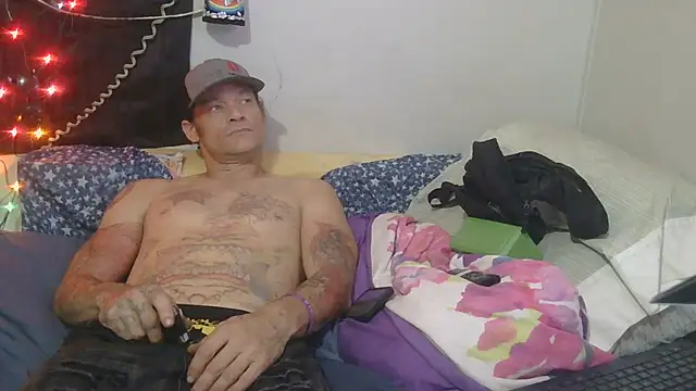 TheOneYouLove69 online show from 10-09-25, 06:47