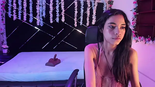 Jasmin Skinny online show from 09-19-25, 02:26