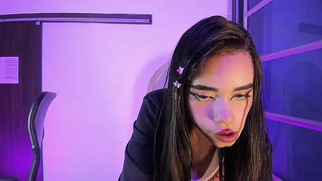 Jasmin Skinny online show from 10-19-25, 03:42