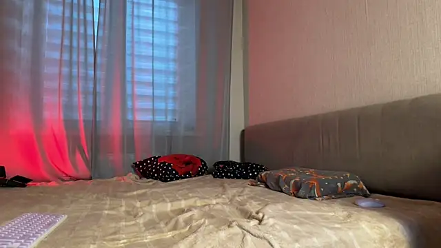 weshycouple online show from 11-09-25, 07:18