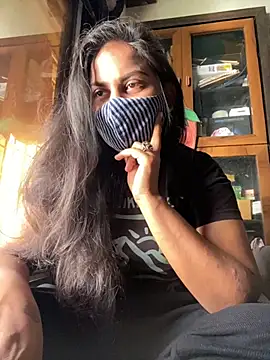 HaaniKaur online show from 11-18-25, 07:44