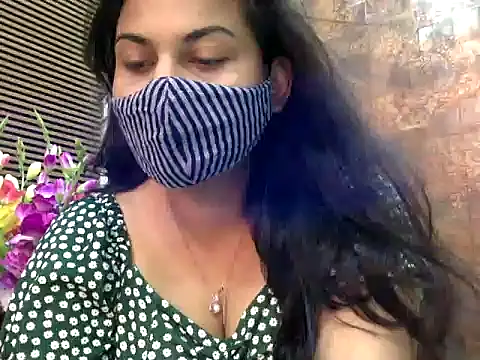 HaaniKaur online show from 03-11-25, 07:57