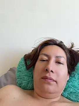 xLadyScarlettx online show from 06-24-26, 12:37