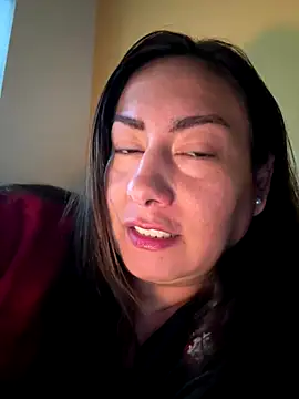 Snapshot of xLadyScarlettx chatting on 09-25-25, 10:27 xLadyScarlettx online show from 09-25-25, 10:27
