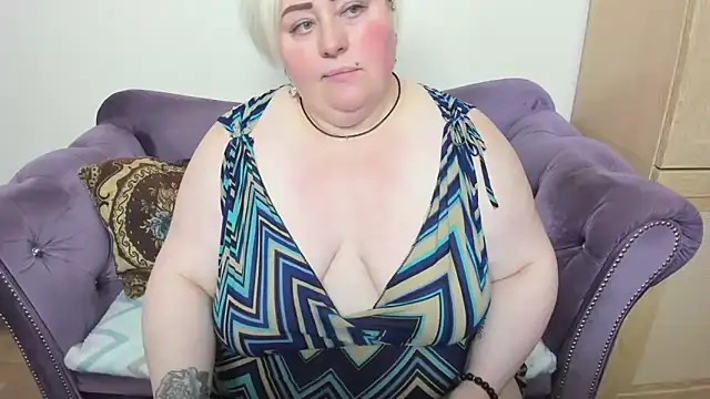 fashiona online show from 10-08-25, 07:36