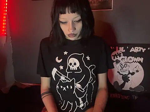 Gothbabbi online show from 09-15-25, 07:36
