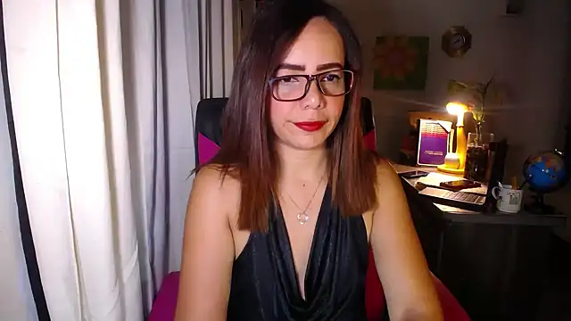 Snapshot of danielle_rose_1 chatting on 05-03-26, 02:53 danielle rose 1 online show from 05-03-26, 02:53
