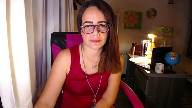 Snapshot of danielle_rose_1 chatting on 06-09-26, 02:07 danielle rose 1 online show from 06-09-26, 02:07