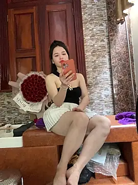 Snapshot of LiLi-Kirix99 chatting on 05-21-26, 05:05 LiLi-Kirix99 online show from 05-21-26, 05:05