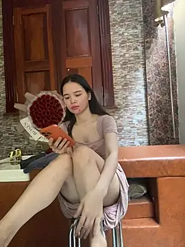 Snapshot of LiLi-Kirix99 chatting on 06-17-26, 08:14 LiLi-Kirix99 online show from 06-17-26, 08:14