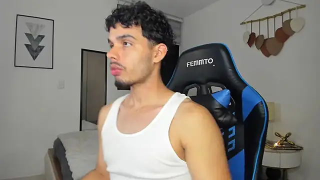 mateoleonee online show from 03-23-25, 01:42