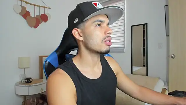 mateoleonee online show from 09-24-25, 06:14