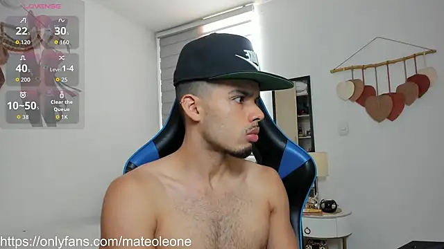 Snapshot of mateoleonee chatting on 02-12-26, 06:18 mateoleonee online show from 02-12-26, 06:18