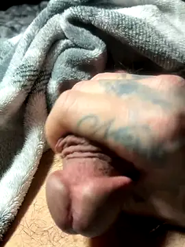 Snapshot of NutP619 chatting on 12-15-25, 07:58 NutP619 online show from 12-15-25, 07:58