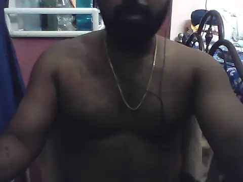 Snapshot of hot_to_handel chatting on 05-13-26, 06:37 hot to handel online show from 05-13-26, 06:37