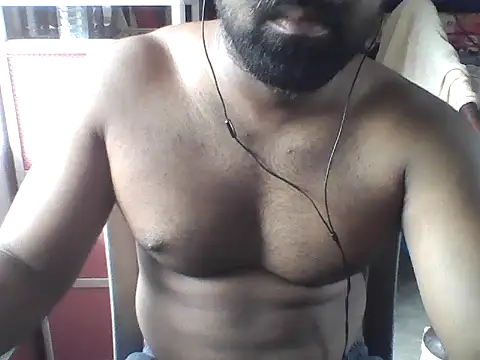 Snapshot of hot_to_handel chatting on 05-29-26, 06:08 hot to handel online show from 05-29-26, 06:08