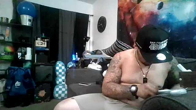 Snapshot of Antoniothedon chatting on 05-10-26, 11:47 Antoniothedon online show from 05-10-26, 11:47