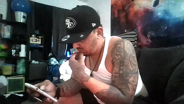 Snapshot of Antoniothedon chatting on 05-15-26, 02:31 Antoniothedon online show from 05-15-26, 02:31