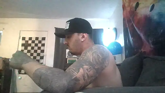 Snapshot of Antoniothedon chatting on 06-12-26, 02:26 Antoniothedon online show from 06-12-26, 02:26
