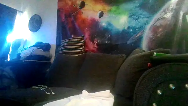 Snapshot of Antoniothedon chatting on 05-15-26, 07:23 Antoniothedon online show from 05-15-26, 07:23