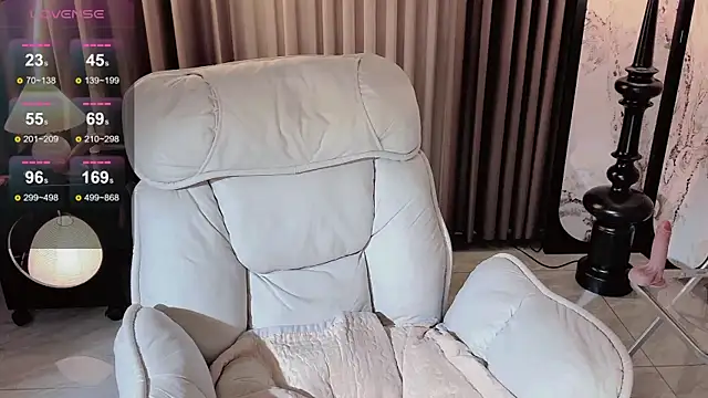 Yaikun0-0 online show from 10-19-25, 02:03