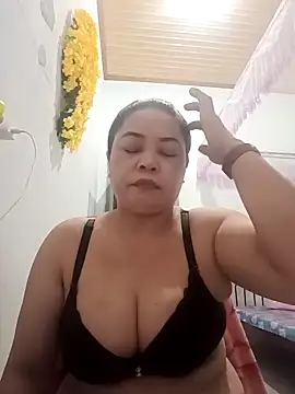 Snapshot of Sexy-bigtits2024 chatting on 01-25-25, 11:00 Sexy-bigtits2024 online show from 01-25-25, 11:00