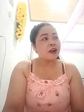 Snapshot of Sexy-bigtits2024 chatting on 01-05-25, 01:03 Sexy-bigtits2024 online show from 01-05-25, 01:03