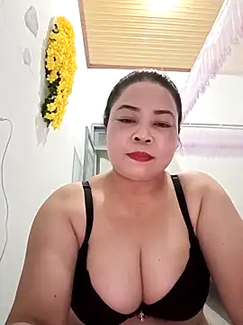 Snapshot of Sexy-bigtits2024 chatting on 02-07-25, 12:17 Sexy-bigtits2024 online show from 02-07-25, 12:17