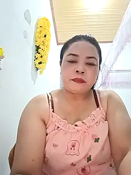 Snapshot of Sexy-bigtits2024 chatting on 01-08-25, 12:15 Sexy-bigtits2024 online show from 01-08-25, 12:15