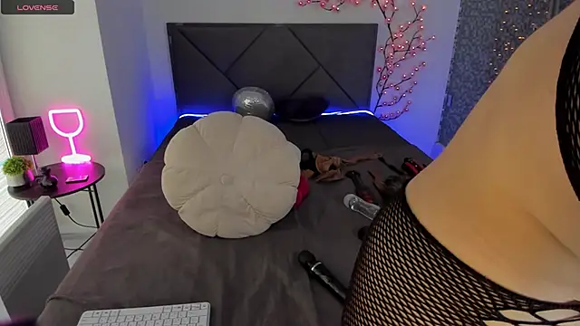 CassieEvans online show from 03-06-26, 06:52