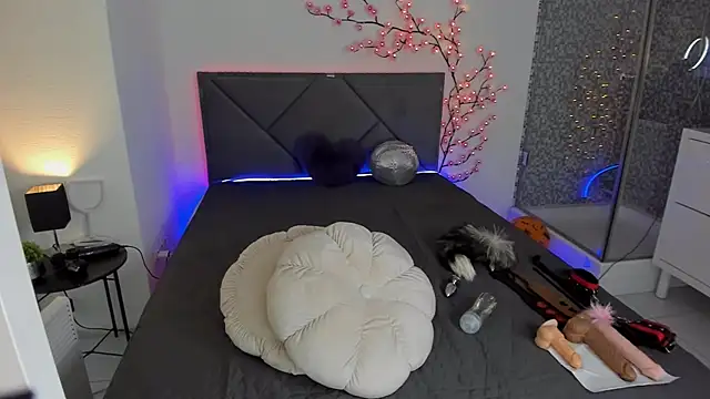 CassieEvans online show from 12-03-25, 06:47