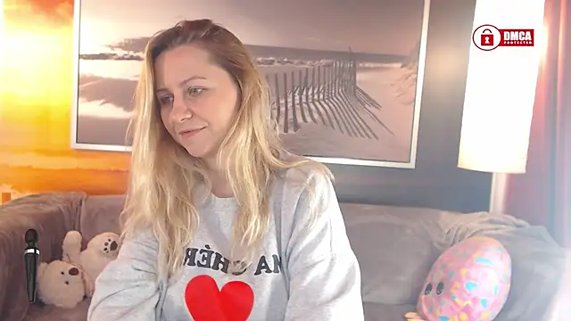 Snapshot of BigBoobsARRI chatting on 02-22-25, 10:18 BigBoobsARRI online show from 02-22-25, 10:18