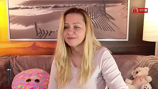 Snapshot of BigBoobsARRI chatting on 02-26-25, 06:30 BigBoobsARRI online show from 02-26-25, 06:30