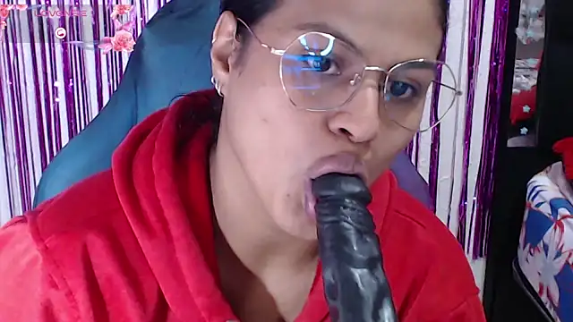 SweetAlmaa online show from 02-12-26, 10:15