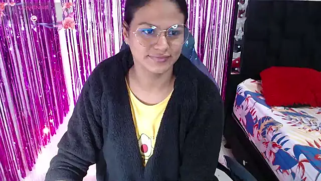 SweetAlmaa online show from 02-05-26, 10:33