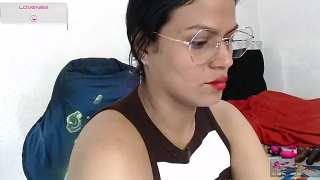 Snapshot of SweetAlmaa chatting on 11-08-25, 11:47 SweetAlmaa online show from 11-08-25, 11:47