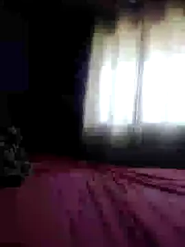 Snapshot of lorraine_alves_ferreira chatting on 11-12-25, 04:00 lorraine alves ferreira online show from 11-12-25, 04:00
