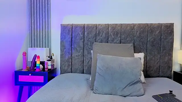 Ema Stone65 online show from 11-19-25, 10:32