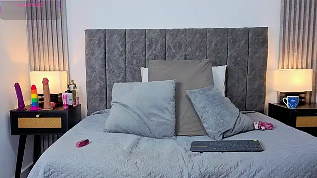 Ema Stone65 online show from 11-26-25, 07:36