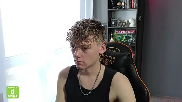 Keytaro online show from 10-30-25, 10:35