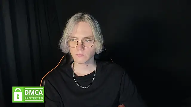 Snapshot of Keytaro chatting on 06-15-26, 11:10 Keytaro online show from 06-15-26, 11:10