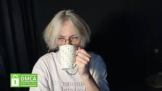Snapshot of Keytaro chatting on 05-19-26, 02:02 Keytaro online show from 05-19-26, 02:02